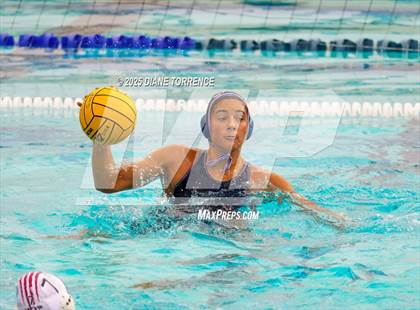 Thumbnail 2 in Newport Harbor vs Oaks Christian (Bill Barnett Holiday Cup) photogallery.
