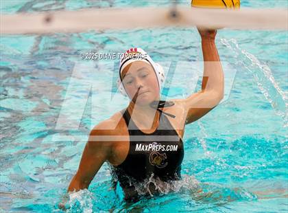 Thumbnail 2 in Newport Harbor vs Oaks Christian (Bill Barnett Holiday Cup) photogallery.