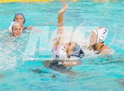 Thumbnail 2 in Newport Harbor vs Oaks Christian (Bill Barnett Holiday Cup) photogallery.
