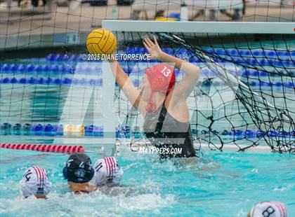 Thumbnail 2 in Newport Harbor vs Oaks Christian (Bill Barnett Holiday Cup) photogallery.