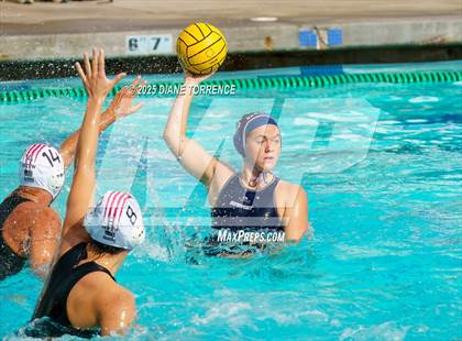 Thumbnail 2 in Newport Harbor vs Oaks Christian (Bill Barnett Holiday Cup) photogallery.