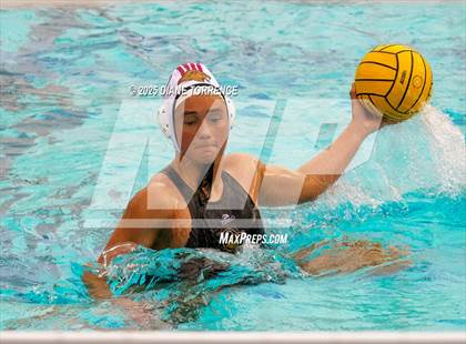 Thumbnail 3 in Newport Harbor vs Oaks Christian (Bill Barnett Holiday Cup) photogallery.