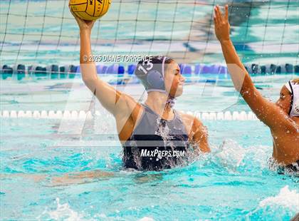 Thumbnail 3 in Newport Harbor vs Oaks Christian (Bill Barnett Holiday Cup) photogallery.