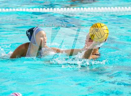 Thumbnail 1 in Newport Harbor vs Oaks Christian (Bill Barnett Holiday Cup) photogallery.