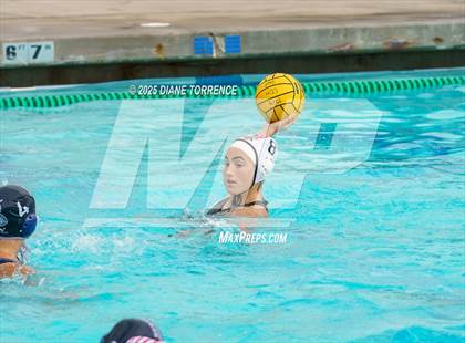 Thumbnail 3 in Newport Harbor vs Oaks Christian (Bill Barnett Holiday Cup) photogallery.