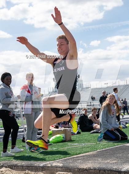 Thumbnail 2 in Mountain Valley Invitational photogallery.