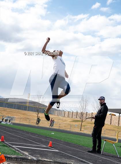 Thumbnail 2 in Mountain Valley Invitational photogallery.