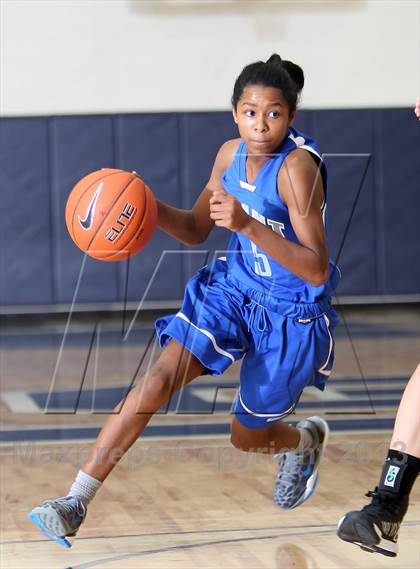 Thumbnail 2 in Grant vs. Glencoe (Nike Interstate Shootout) photogallery.