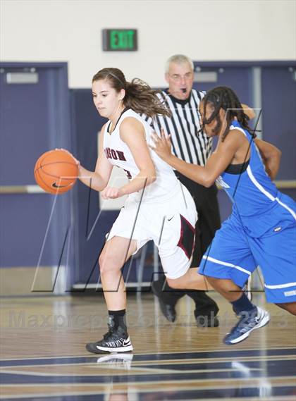 Thumbnail 2 in Grant vs. Glencoe (Nike Interstate Shootout) photogallery.