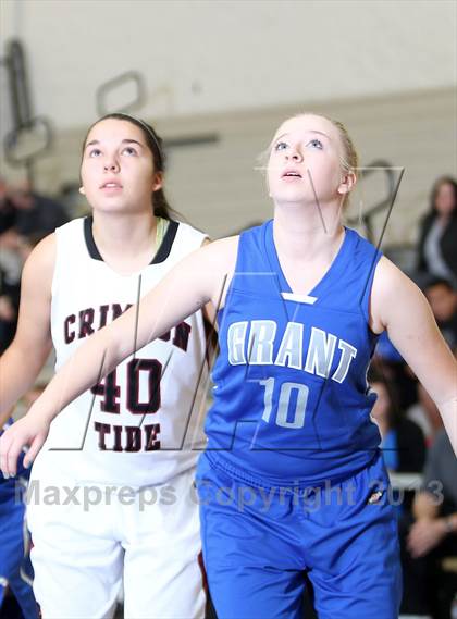Thumbnail 2 in Grant vs. Glencoe (Nike Interstate Shootout) photogallery.