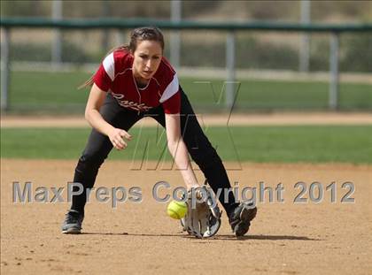Thumbnail 1 in Covina vs. Bishop Amat photogallery.