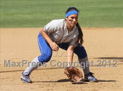 Thumbnail 1 in Covina vs. Bishop Amat photogallery.