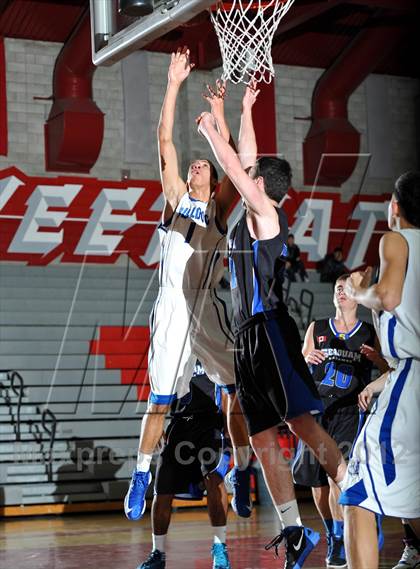 Thumbnail 2 in Burbank vs. Seaquam BC (Xtreme Glass Invitational) photogallery.