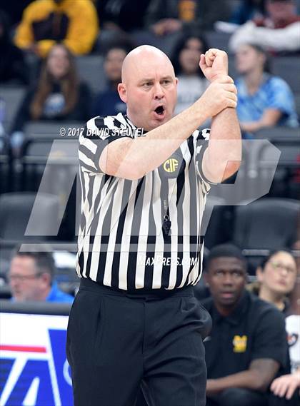 Thumbnail 1 in Villa Park vs. Mission (CIF State D3 Final) photogallery.