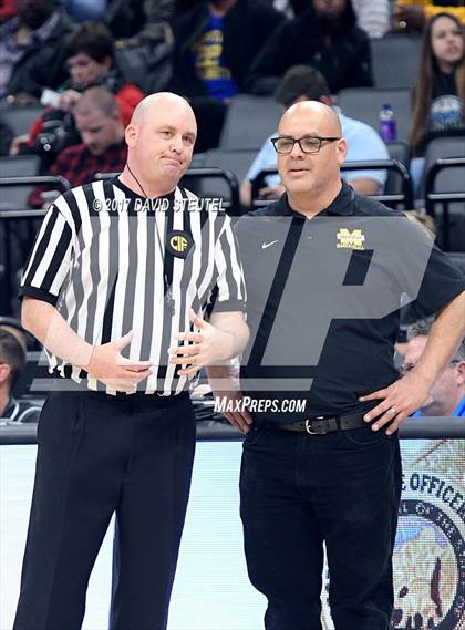 Thumbnail 1 in Villa Park vs. Mission (CIF State D3 Final) photogallery.
