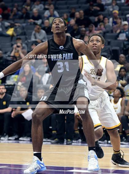 Thumbnail 1 in Villa Park vs. Mission (CIF State D3 Final) photogallery.