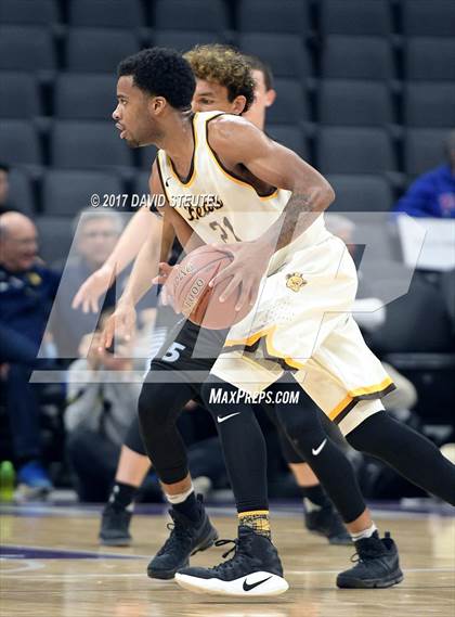 Thumbnail 3 in Villa Park vs. Mission (CIF State D3 Final) photogallery.
