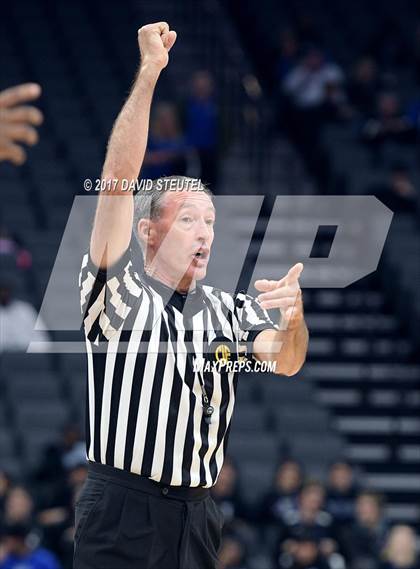 Thumbnail 2 in Villa Park vs. Mission (CIF State D3 Final) photogallery.
