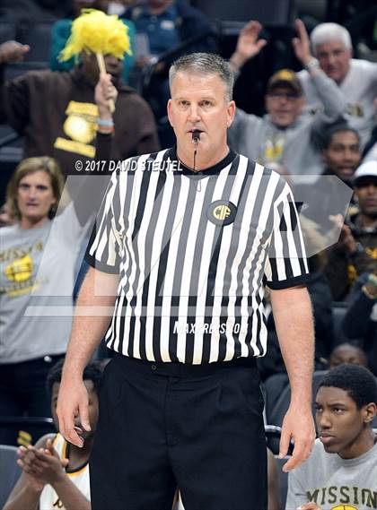 Thumbnail 1 in Villa Park vs. Mission (CIF State D3 Final) photogallery.