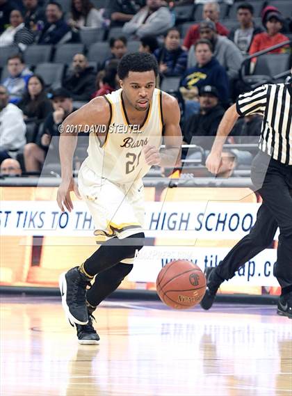 Thumbnail 1 in Villa Park vs. Mission (CIF State D3 Final) photogallery.
