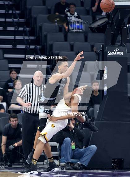Thumbnail 1 in Villa Park vs. Mission (CIF State D3 Final) photogallery.