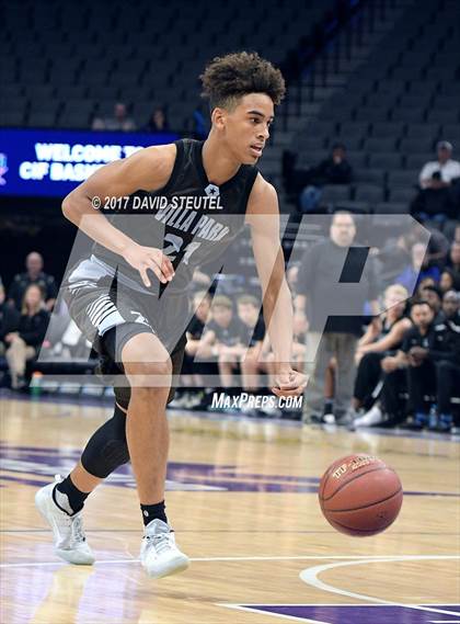 Thumbnail 3 in Villa Park vs. Mission (CIF State D3 Final) photogallery.