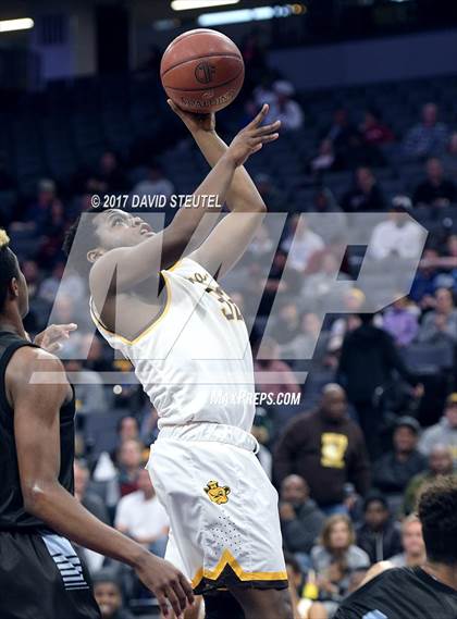 Thumbnail 3 in Villa Park vs. Mission (CIF State D3 Final) photogallery.