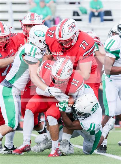 Thumbnail 2 in Brenham vs Sharyland (UIL 5A Area Playoff) photogallery.