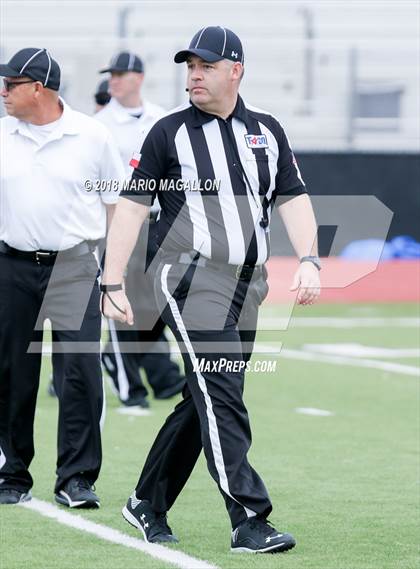 Thumbnail 3 in Brenham vs Sharyland (UIL 5A Area Playoff) photogallery.