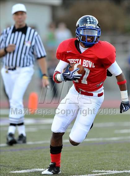 Thumbnail 2 in Southern California Fiesta Bowl photogallery.