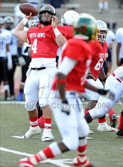 Thumbnail 1 in Southern California Fiesta Bowl photogallery.