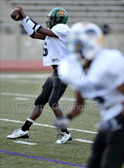 Thumbnail 3 in Southern California Fiesta Bowl photogallery.