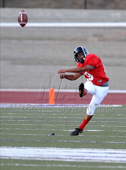 Thumbnail 2 in Southern California Fiesta Bowl photogallery.