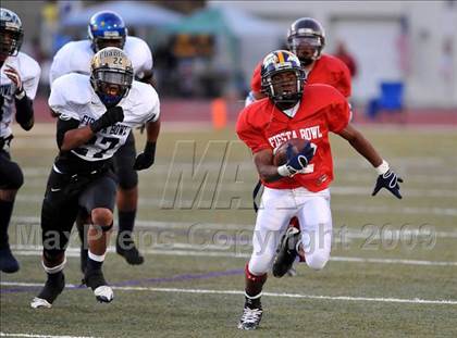 Thumbnail 3 in Southern California Fiesta Bowl photogallery.