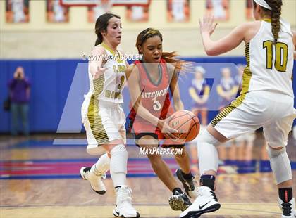 Thumbnail 3 in Hitchcock vs. Buffalo (UIL 3A Regional Semifinal) photogallery.