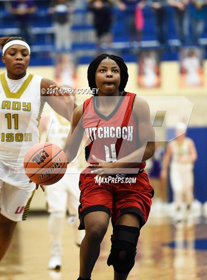 Thumbnail 2 in Hitchcock vs. Buffalo (UIL 3A Regional Semifinal) photogallery.