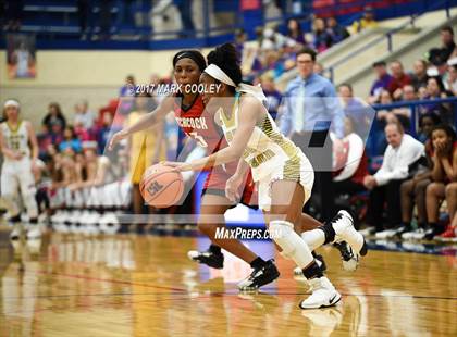 Thumbnail 3 in Hitchcock vs. Buffalo (UIL 3A Regional Semifinal) photogallery.
