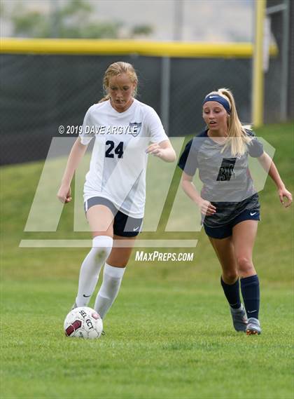 Thumbnail 2 in Layton @ Herriman photogallery.