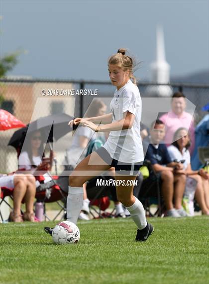 Thumbnail 1 in Layton @ Herriman photogallery.