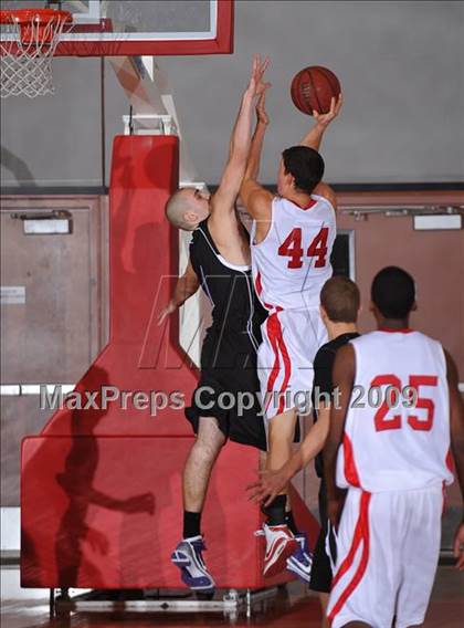 Thumbnail 2 in Cathedral vs The Rock Academy (MaxPreps Holiday Classic) photogallery.