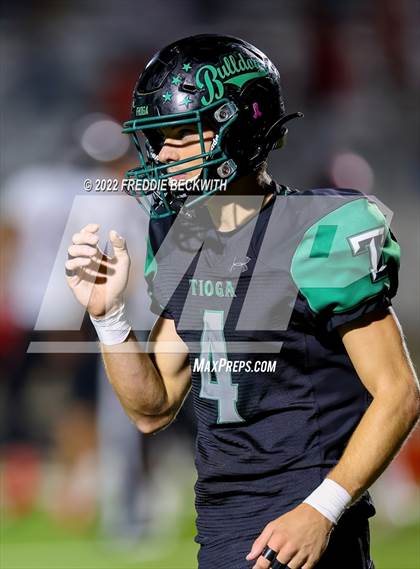 Thumbnail 3 in Tioga vs. Hamilton (UIL 2A Bi-District) photogallery.