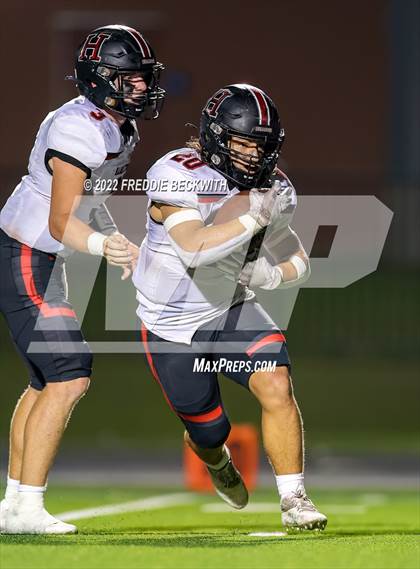 Thumbnail 2 in Tioga vs. Hamilton (UIL 2A Bi-District) photogallery.
