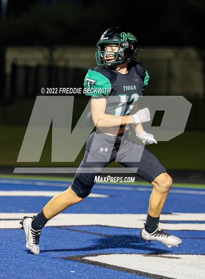 Thumbnail 3 in Tioga vs. Hamilton (UIL 2A Bi-District) photogallery.
