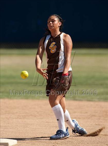 Thumbnail 2 in El Camino @ Rancho Bernardo photogallery.