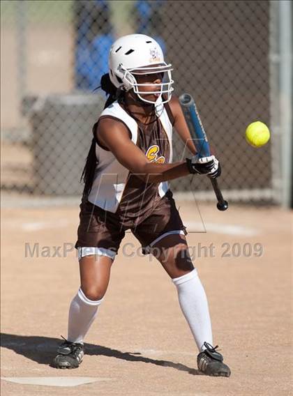 Thumbnail 2 in El Camino @ Rancho Bernardo photogallery.