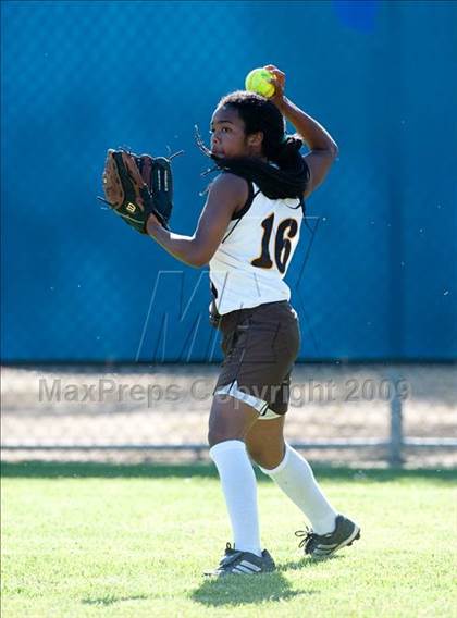 Thumbnail 1 in El Camino @ Rancho Bernardo photogallery.