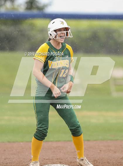 Thumbnail 1 in Hanford vs. Kingsburg (CIF CS D2 Final) photogallery.