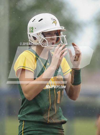 Thumbnail 1 in Hanford vs. Kingsburg (CIF CS D2 Final) photogallery.