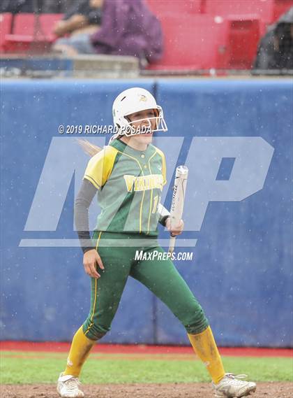Thumbnail 1 in Hanford vs. Kingsburg (CIF CS D2 Final) photogallery.