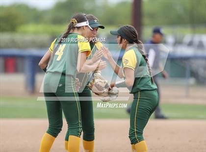 Thumbnail 2 in Hanford vs. Kingsburg (CIF CS D2 Final) photogallery.